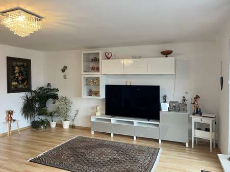 Wohnen - Dachgeschosswohnung in 74613 Öhringen mit 94m² kaufen