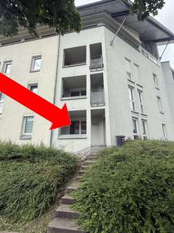 Hausansicht Balkoneingang Hausansicht Balkoneingang - Erdgeschosswohnung in 74653 Künzelsau mit 70m² kaufen