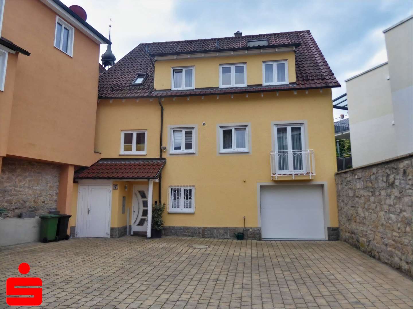 Haus mit Hof - Einfamilienhaus in 74653 Künzelsau mit 236m² kaufen