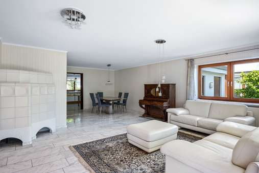 Wohnzimmer Wohnzimmer - Doppelhaushälfte in 89079 Ulm mit 180m² kaufen