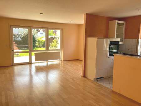 Wohnen / Essen - Erdgeschosswohnung in 89250 Senden mit 77m² kaufen