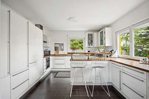 Enthaltene Einbauküche - Einfamilienhaus in 89134 Blaustein mit 178m² kaufen