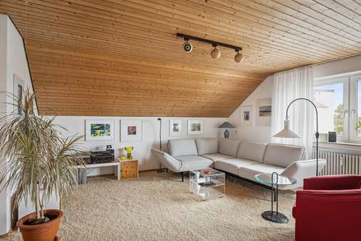 Wohnen 2 Wohnen 2 - Dachgeschosswohnung in 89233 Neu-Ulm mit 111m² kaufen