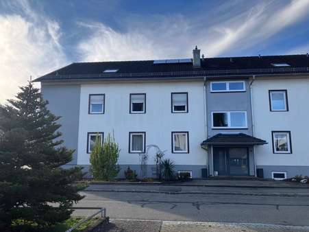 Ansicht Eingang - Dachgeschosswohnung in 89186 Illerrieden mit 92m² kaufen