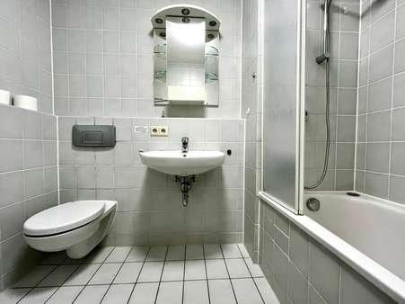 Bad Bad - Etagenwohnung in 89075 Ulm mit 60m² kaufen