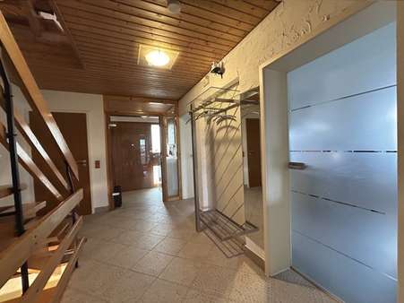Innenansicht Eingangsdiele - Doppelhaushälfte in 89155 Erbach mit 159m² kaufen