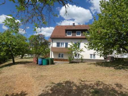 Gartenansicht Gartenansicht - Zweifamilienhaus in 89520 Heidenheim mit 140m² kaufen