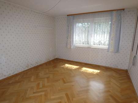 Zimmer EG Zimmer EG - Zweifamilienhaus in 89520 Heidenheim mit 140m² kaufen