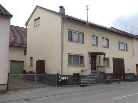 Außenansicht Außenansicht - Einfamilienhaus in 89555 Steinheim mit 215m² kaufen