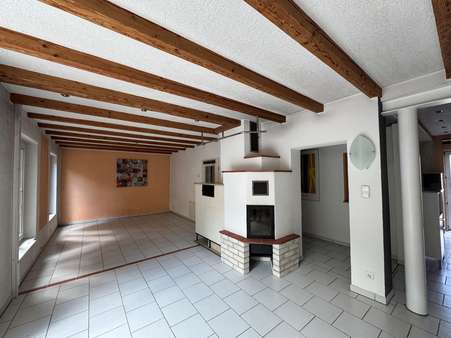 Ess- und Wohnzimmer Ess- und Wohnzimmer - Zweifamilienhaus in 89522 Heidenheim mit 197m² kaufen