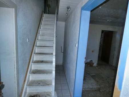 Treppenaufgang Treppenaufgang - Doppelhaushälfte in 89428 Syrgenstein mit 50m² kaufen