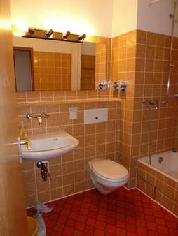 Badezimmer - Etagenwohnung in 89520 Heidenheim mit 51m² kaufen