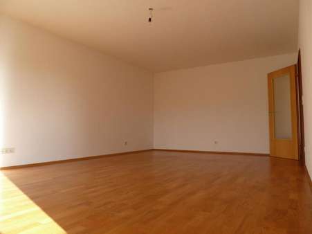 Wohnzimmer - Etagenwohnung in 89520 Heidenheim mit 51m² kaufen