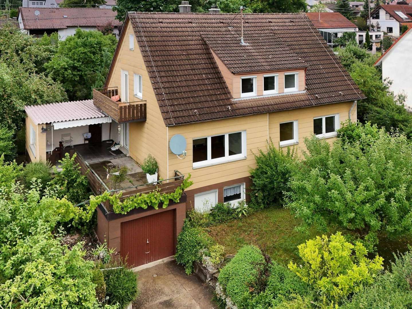 Außenansicht Außenansicht - Zweifamilienhaus in 89564 Nattheim mit 159m² kaufen