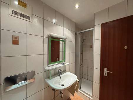 Badezimmer Badezimmer - Erdgeschosswohnung in 89542 Herbrechtingen mit 54m² kaufen