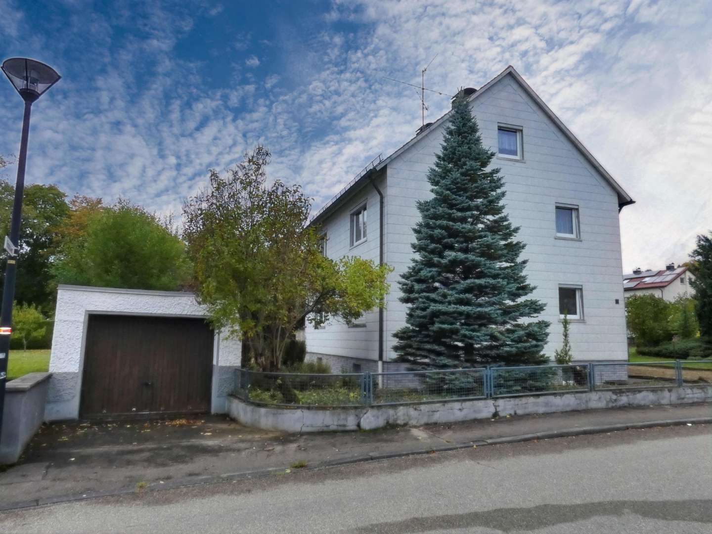 Außenansicht Außenansicht - Einfamilienhaus in 89518 Heidenheim mit 126m² kaufen