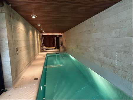 Schwimmhalle Schwimmhalle - Einfamilienhaus in 89522 Heidenheim mit 197m² kaufen