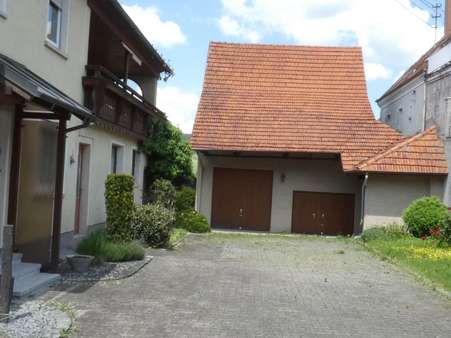2 große Garagen - Haus in 89564 Nattheim mit 160m² kaufen