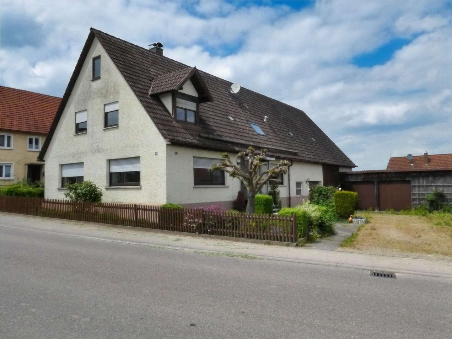 Außenansicht - Einfamilienhaus in 89520 Heidenheim mit 130m² kaufen