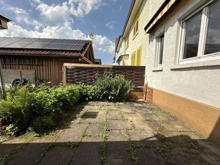 Terrasse - Reihenmittelhaus in 72770 Reutlingen, Betzingen mit 71m² kaufen