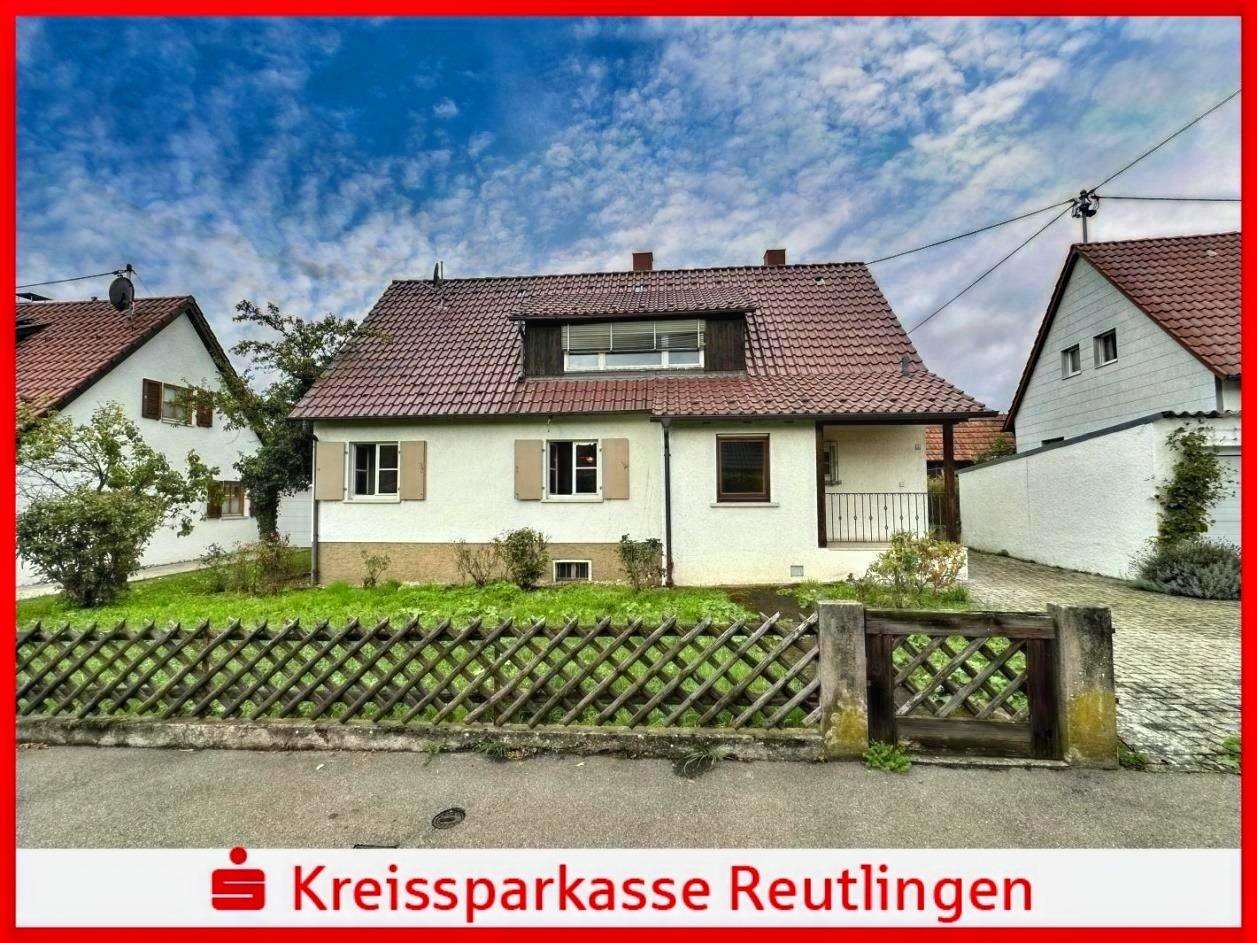 Titelbild - Einfamilienhaus in 72800 Eningen mit 124m² kaufen