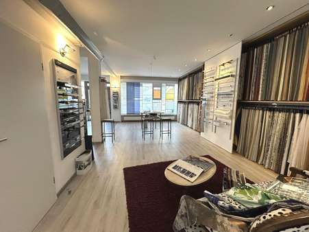 Laden EG - Sonstige in 72805 Lichtenstein mit 156m² kaufen