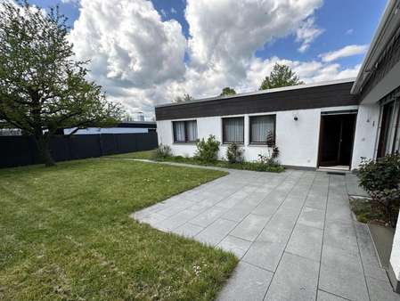 Terrasse/Garten - Reihenendhaus in 72762 Reutlingen mit 160m² kaufen