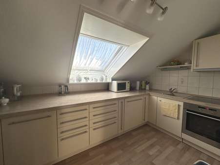 Küche - Dachgeschosswohnung in 72581 Dettingen mit 124m² kaufen