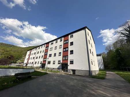 Außenansicht - Etagenwohnung in 72574 Bad Urach mit 91m² kaufen