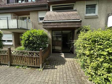 Hauseingang Hauseingang - Erdgeschosswohnung in 72764 Reutlingen mit 38m² kaufen
