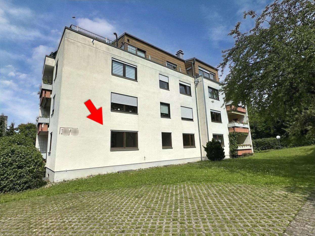 Titelbild Titelbild - Erdgeschosswohnung in 72793 Pfullingen mit 83m² kaufen