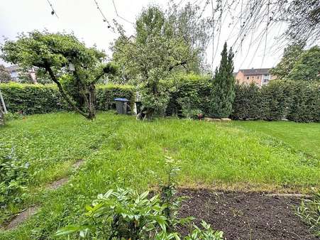 Garten - Reihenmittelhaus in 72760 Reutlingen mit 71m² kaufen