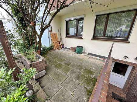 Terrasse - Reihenmittelhaus in 72760 Reutlingen mit 71m² kaufen