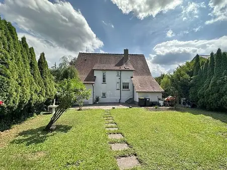 Einfamilienhaus mit Charme in exklusiver Lage von Reutlingen am Lerchenbuckel!
