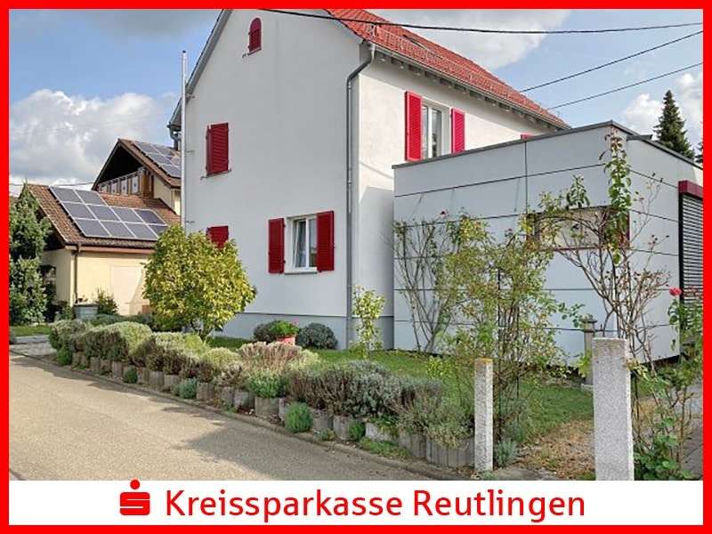 Titelbild - Einfamilienhaus in 72555 Metzingen mit 144m² kaufen