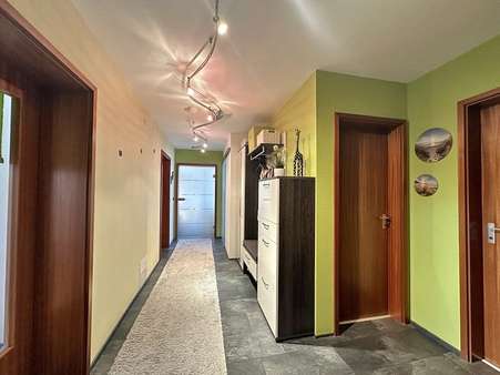 Flur - Etagenwohnung in 72525 Münsingen mit 87m² kaufen