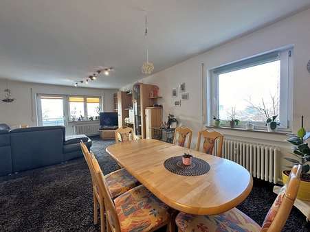 Wohn-/Esszimmer - Etagenwohnung in 72525 Münsingen mit 87m² kaufen