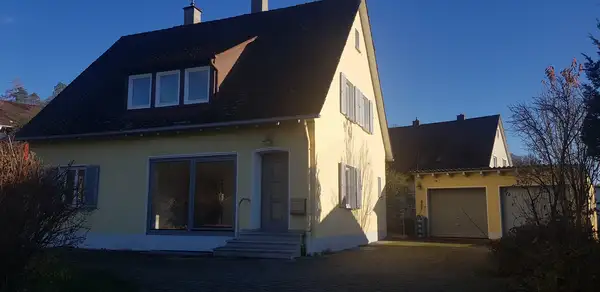 Mit großem Grundstück !