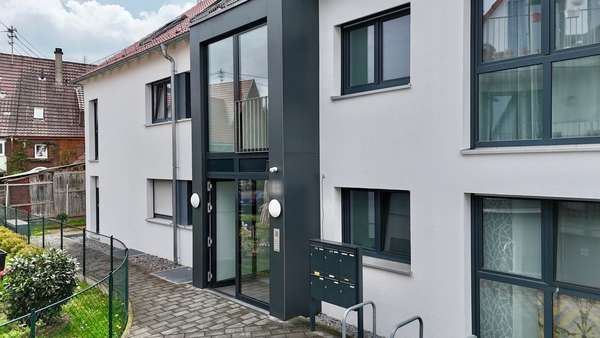 Eingang - Dachgeschosswohnung in 72116 Mössingen mit 73m² kaufen