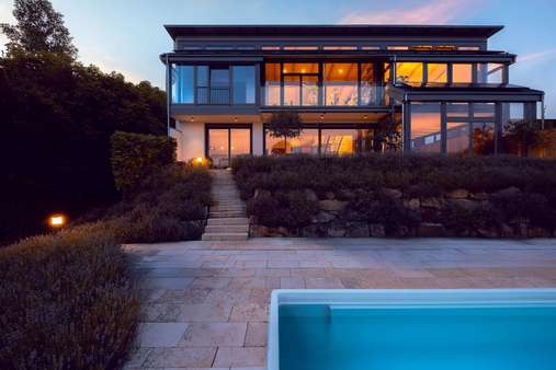 Südfassade - Einfamilienhaus in 72076 Tübingen mit 395m² kaufen