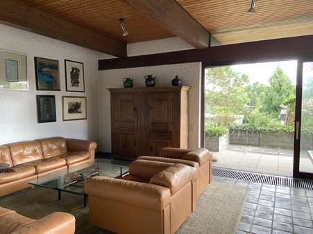 Wohnzimmer - Einfamilienhaus in 72076 Tübingen mit 279m² kaufen