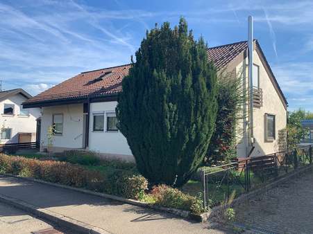 Ansicht 1 Ansicht 1 - Einfamilienhaus in 72127 Kusterdingen mit 168m² kaufen