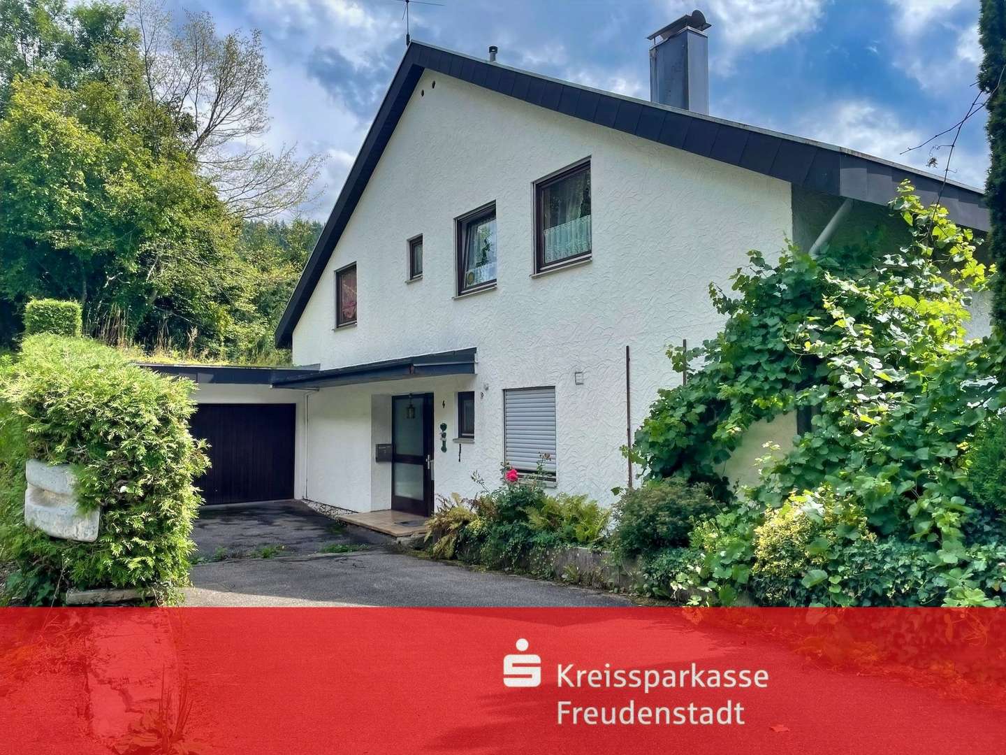 Außenansicht Außenansicht - Zweifamilienhaus in 72275 Alpirsbach mit 193m² kaufen