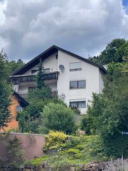 Außenansicht Außenansicht - Zweifamilienhaus in 72275 Alpirsbach mit 193m² kaufen