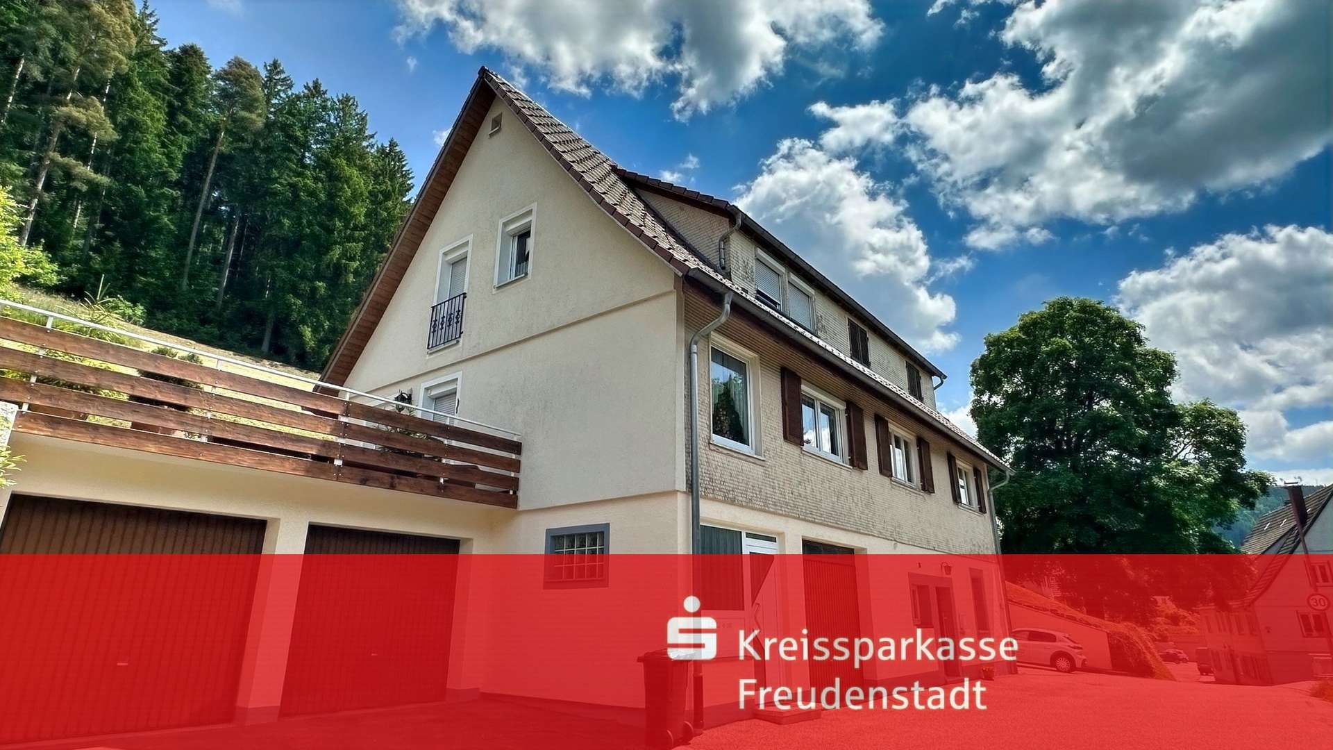 Außenbild Außenbild - Zweifamilienhaus in 72270 Baiersbronn mit 1m² kaufen