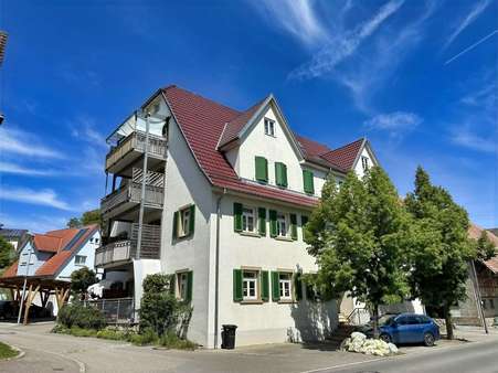 Außenansicht Außenansicht - Etagenwohnung in 72184 Eutingen mit 93m² als Kapitalanlage kaufen