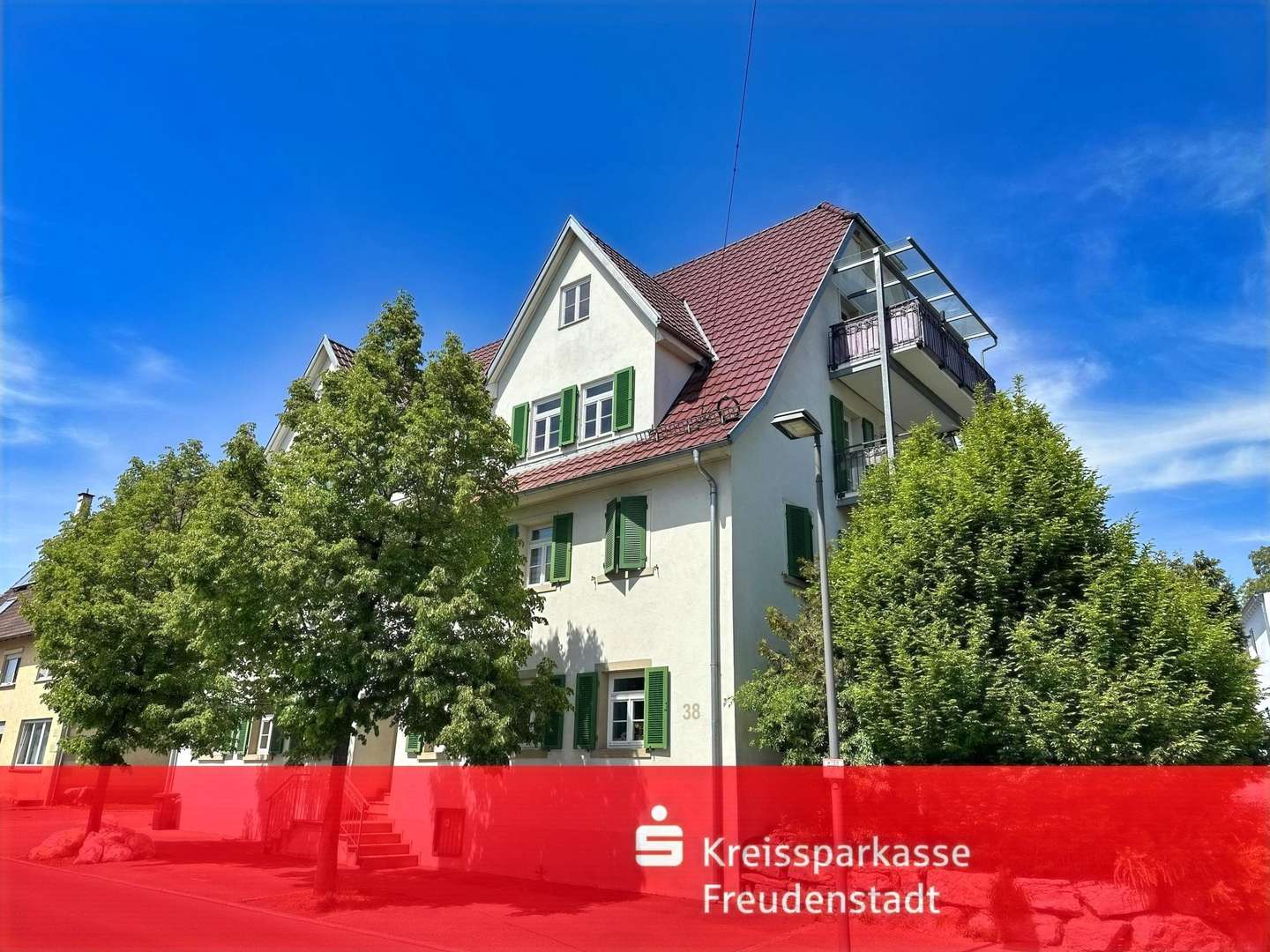 Außenansicht Außenansicht - Etagenwohnung in 72184 Eutingen mit 93m² als Kapitalanlage kaufen