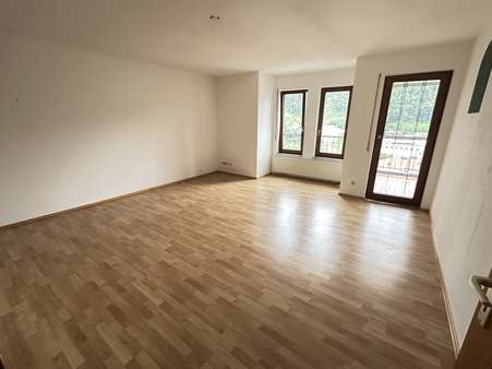 Wohnzimmer Wohnzimmer - Etagenwohnung in 72160 Horb mit 94m² kaufen