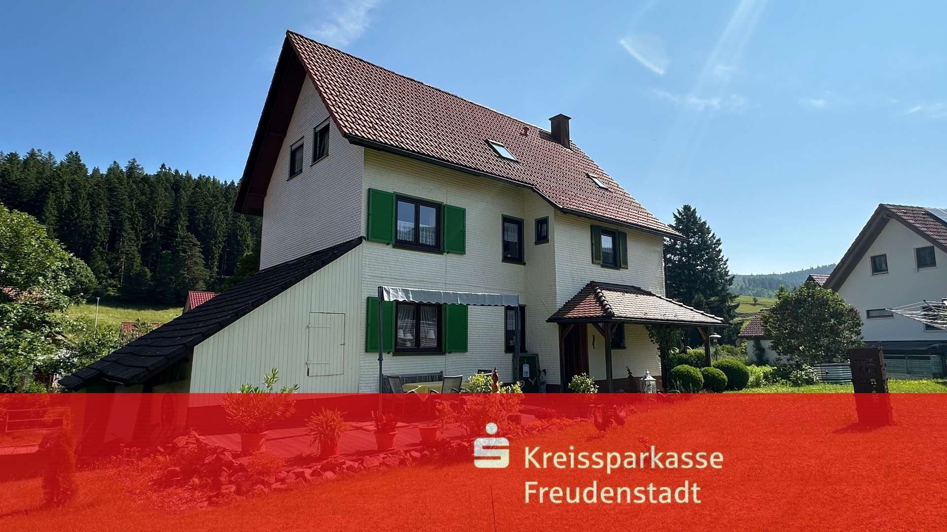 Außenansicht Außenansicht - Zweifamilienhaus in 72270 Baiersbronn mit 229m² kaufen