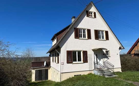 Hausansicht - Einfamilienhaus in 72280 Dornstetten mit 125m² kaufen